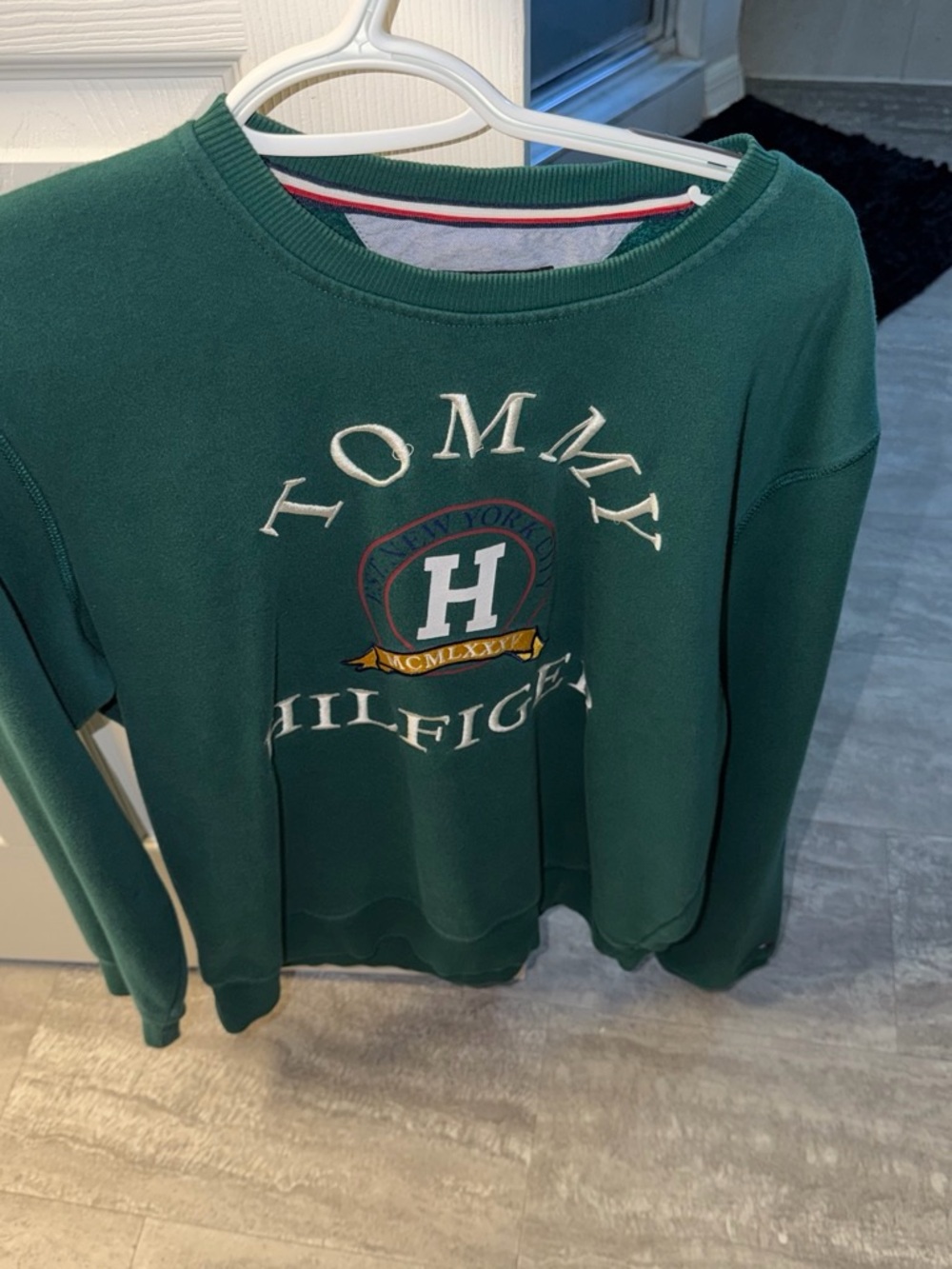 Tommy Hilfiger Dark Green Crest Embroidered Crewneck Sweatshirt